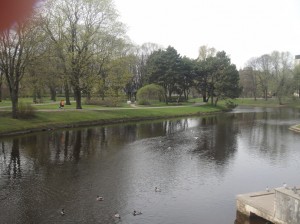 канал в парке кронвалда